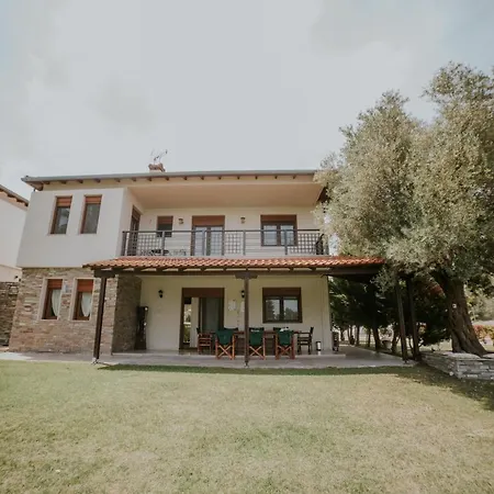 Kika & Joy's Garden Holiday home