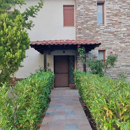 Kika & Joy's Garden Holiday home Hanioti