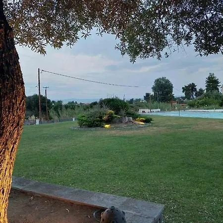 Kika & Joy's Garden Holiday home Hanioti